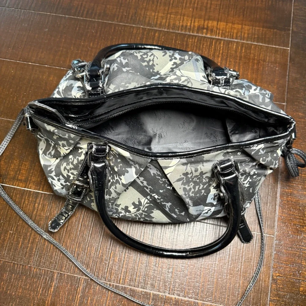 The Unbranded Brand this satchel